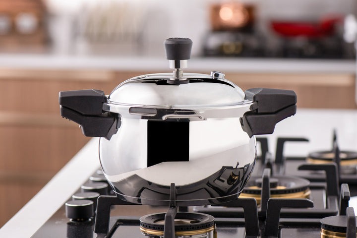 Sonu Bellino Pressure Cooker